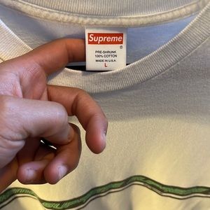 Size Large Supreme Tee